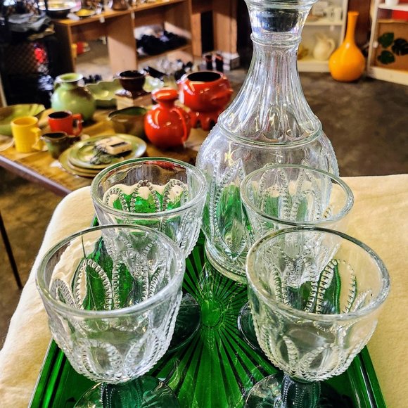 Vintage AVON Decanter with Glasses and Tray - Picture 2 of 4